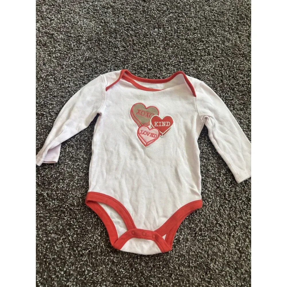 Wonder Nation Baby Long Sleeve Heart Graphic Bodysuit White & Red 6–9M